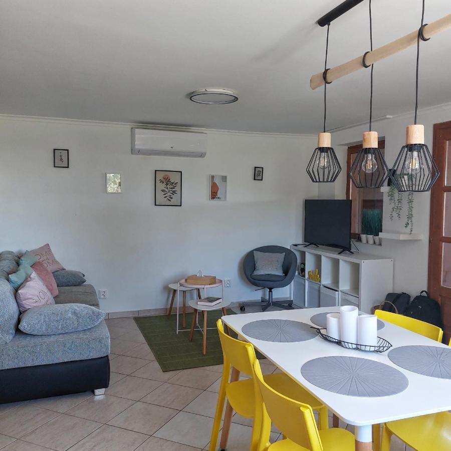 Panorama Wine & Chill Apartment Heviz Exterior photo